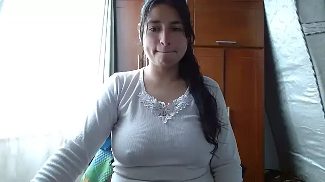 Snapshot of Escarcha-blue chatting on May 21, 2026, 7:00 pm Escarcha-blue online show from May 21, 2026, 7:00 pm