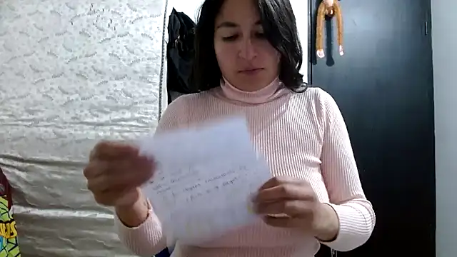 Snapshot of Escarcha-blue chatting on October 23, 2025, 12:09 am Escarcha-blue online show from October 23, 2025, 12:09 am