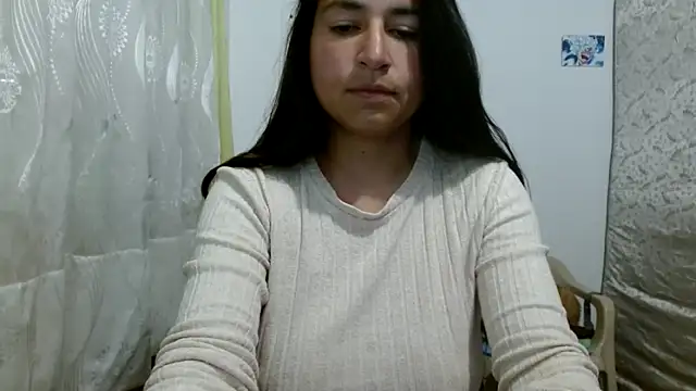 Snapshot of Escarcha-blue chatting on November 20, 2025, 12:33 am Escarcha-blue online show from November 20, 2025, 12:33 am