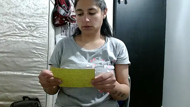 Snapshot of Escarcha-blue chatting on September 16, 2025, 1:17 am Escarcha-blue online show from September 16, 2025, 1:17 am