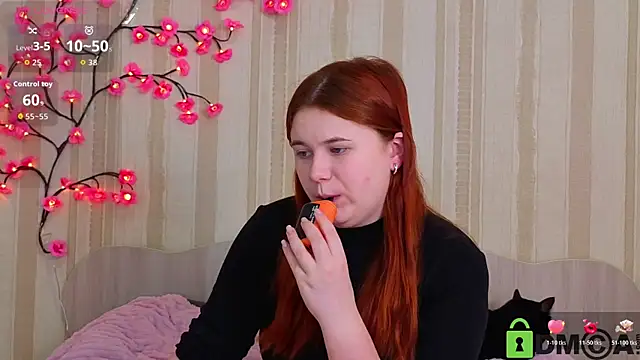 Snapshot of Eva_Starlight chatting on April 7, 2026, 8:27 am Eva Starlight online show from April 7, 2026, 8:27 am