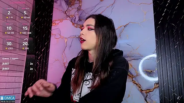 Snapshot of MaeveKuro chatting on February 13, 2026, 3:17 am MaeveKuro online show from February 13, 2026, 3:17 am