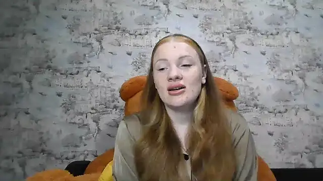 Eveline May online show from September 18, 2025, 2:09 pm