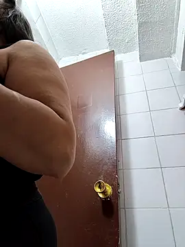 Snapshot of roxanasexy2025 chatting on March 23, 2026, 4:07 pm roxanasexy2025 online show from March 23, 2026, 4:07 pm