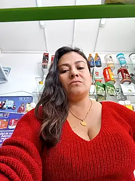 Snapshot of roxanasexy2025 chatting on April 15, 2026, 7:58 pm roxanasexy2025 online show from April 15, 2026, 7:58 pm