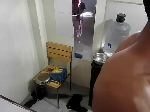 Snapshot of fitbuddy1 chatting on February 6, 2026, 9:16 am fitbuddy1 online show from February 6, 2026, 9:16 am