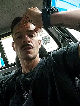 juniortche1313 online show from February 24, 2025, 11:52 pm