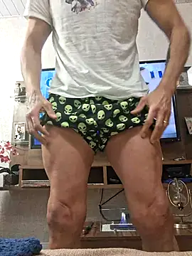 juniortche1313 online show from July 10, 2026, 2:11 am