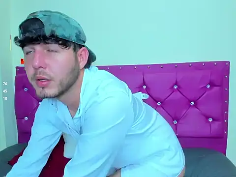 matthewlatin online show from February 13, 2026, 1:27 am