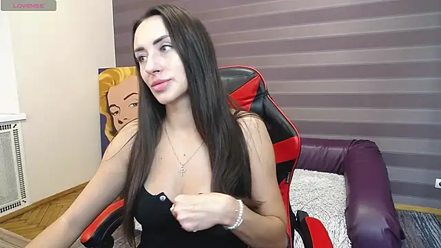 JenniferStone online show from October 30, 2025, 7:39 am