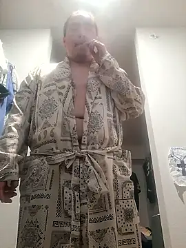 daddykin715 online show from January 12, 2026, 7:04 am