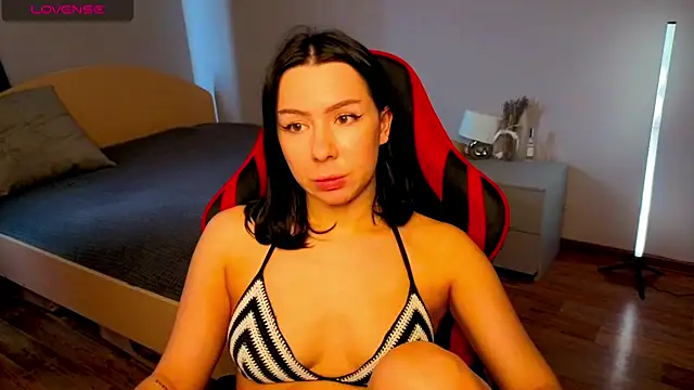 meganluss online show from May 10, 2026, 5:00 am