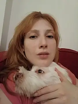MiaM00 online show from May 26, 2026, 1:04 am