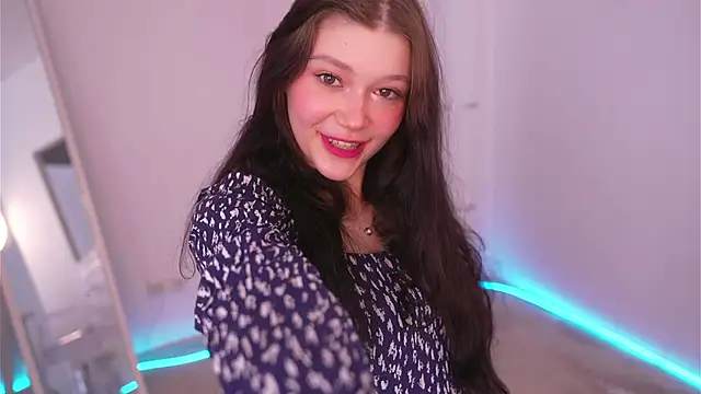 Kelly Ember online show from March 9, 2025, 8:51 am