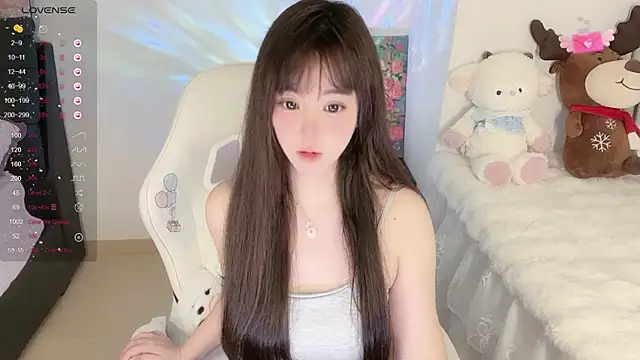 Milla-z online show from October 3, 2025, 4:03 am