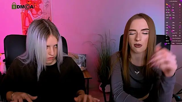 doll vey online show from December 4, 2025, 8:08 pm