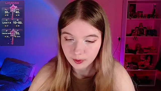 Strawberry juli online show from June 23, 2026, 3:37 am
