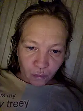 -Kathrine kit- online show from November 14, 2025, 10:57 pm