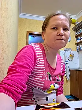 -Kathrine kit- online show from November 10, 2025, 1:49 pm