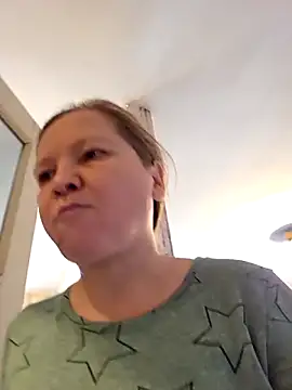 -Kathrine kit- online show from November 8, 2025, 8:40 am