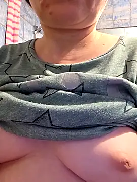 -Kathrine kit- online show from November 7, 2025, 9:25 am