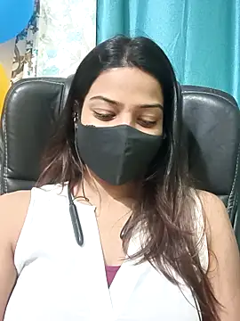 Snapshot of CRAZY__BITE chatting on November 24, 2025, 6:52 pm CRAZY BITE online show from November 24, 2025, 6:52 pm