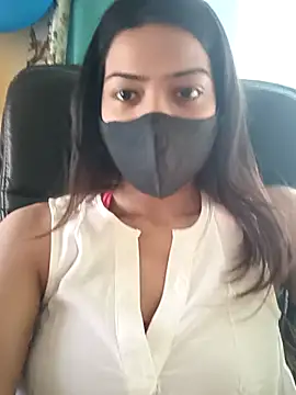 Snapshot of CRAZY__BITE chatting on November 28, 2025, 10:26 am CRAZY BITE online show from November 28, 2025, 10:26 am