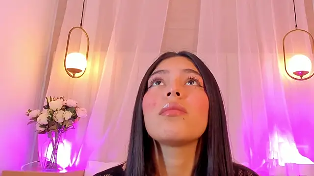 Snapshot of Haily_b chatting on March 19, 2026, 7:58 pm Haily b online show from March 19, 2026, 7:58 pm