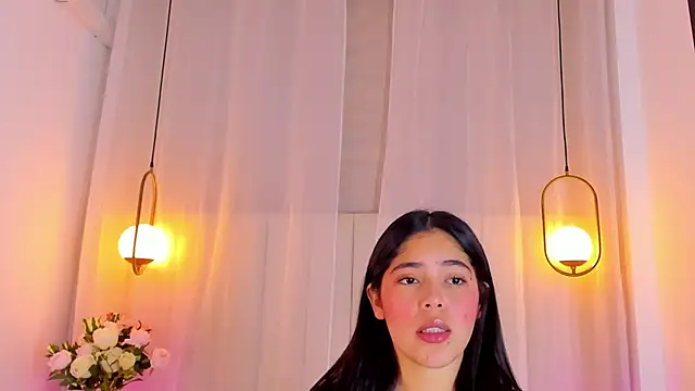 Snapshot of Haily_b chatting on April 6, 2026, 7:48 pm Haily b online show from April 6, 2026, 7:48 pm