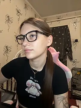 Snapshot of MrrKate chatting on October 8, 2025, 1:07 am MrrKate online show from October 8, 2025, 1:07 am