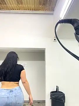 Madisson-Rivas online show from November 3, 2025, 8:34 pm