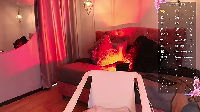 Snapshot of miaoconell chatting on October 21, 2025, 8:30 pm miaoconell online show from October 21, 2025, 8:30 pm