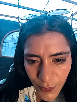 Snapshot of miaoconell chatting on October 13, 2025, 6:42 pm miaoconell online show from October 13, 2025, 6:42 pm