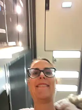 NataKitten online show from November 10, 2025, 4:12 pm