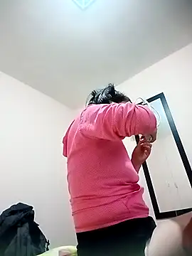 Snapshot of Ali3Martin chatting on February 8, 2026, 6:49 pm Ali3Martin online show from February 8, 2026, 6:49 pm