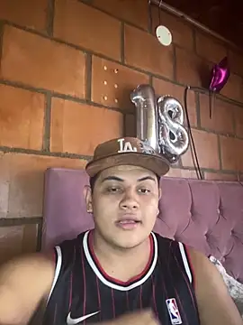  Hot boy 18 online show from February 26, 2025, 7:42 pm