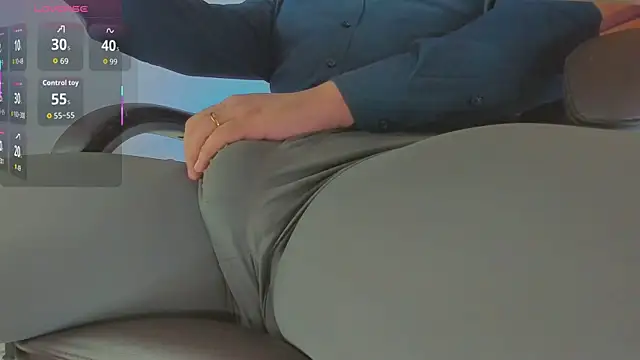 Snapshot of MxsterJohn chatting on January 19, 2026, 2:04 am MxsterJohn online show from January 19, 2026, 2:04 am