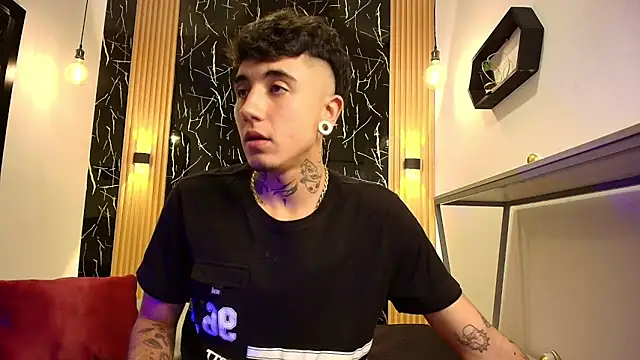 Snapshot of Patrick_Rango chatting on February 4, 2026, 3:34 am Patrick Rango online show from February 4, 2026, 3:34 am