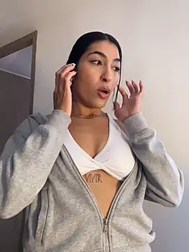 AshleyG 222 online show from October 15, 2025, 4:26 pm