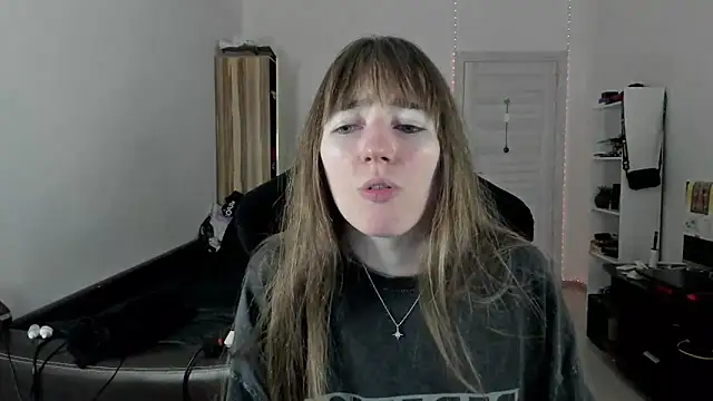 Snapshot of bekkawell chatting on October 5, 2025, 3:47 pm bekkawell online show from October 5, 2025, 3:47 pm