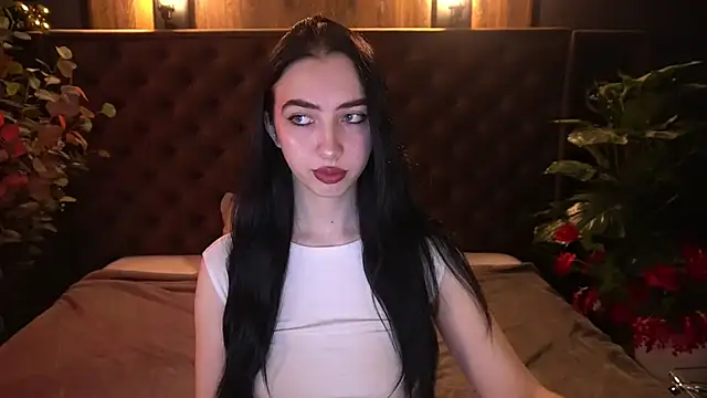 Snapshot of WildKittenX_ chatting on April 16, 2026, 5:41 am WildKittenX online show from April 16, 2026, 5:41 am