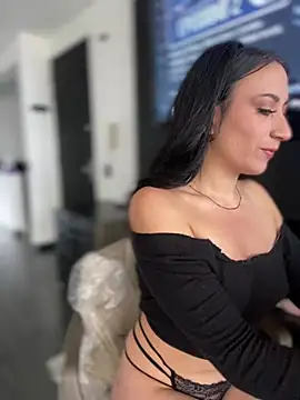 Snapshot of Mila_LS chatting on March 21, 2025, 1:34 pm Mila LS online show from March 21, 2025, 1:34 pm