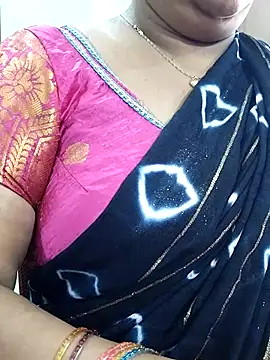 abinaya26 online show from November 18, 2025, 7:44 am