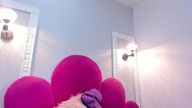 Snapshot of Bonniie_22 chatting on October 23, 2025, 2:05 pm Bonniie 22 online show from October 23, 2025, 2:05 pm