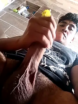 crisssalazar online show from March 17, 2025, 5:38 pm