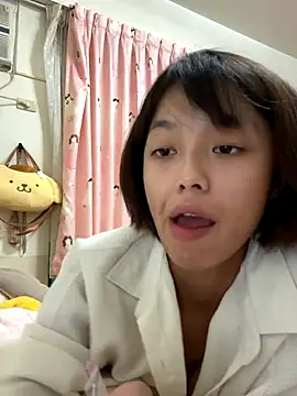 ladypaggy online show from September 14, 2025, 3:23 pm