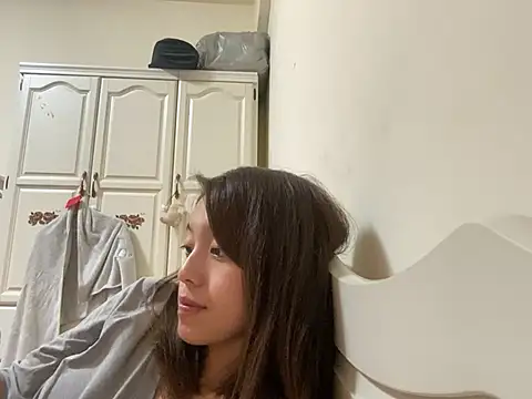 ladypaggy online show from March 13, 2025, 3:39 pm