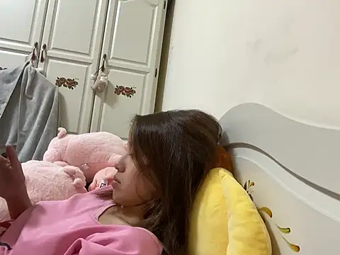 ladypaggy online show from March 4, 2025, 3:48 pm