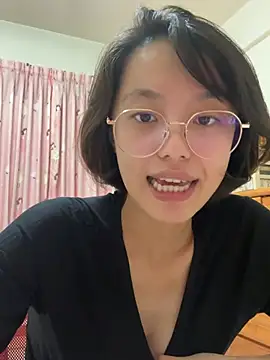 Snapshot of ladypaggy chatting on April 7, 2026, 1:35 pm ladypaggy online show from April 7, 2026, 1:35 pm