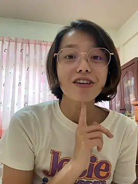 Snapshot of ladypaggy chatting on March 9, 2026, 5:44 am ladypaggy online show from March 9, 2026, 5:44 am